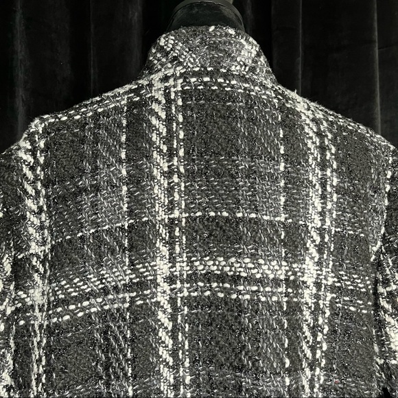 Mid-length Tweed Jacket - Picture 6 of 10